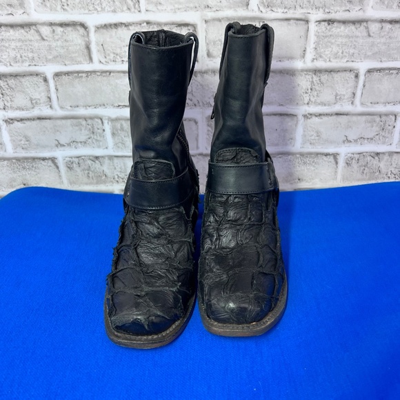 🎁🦅BNIB/NWT |•FREEBIRD BY STEVEN•| DARCY Black Fish Short Boots Size 7 - Picture 6 of 14